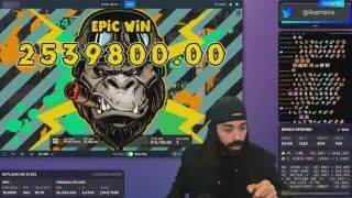 Roshtein Back Streaming Casino Games on Twitch!