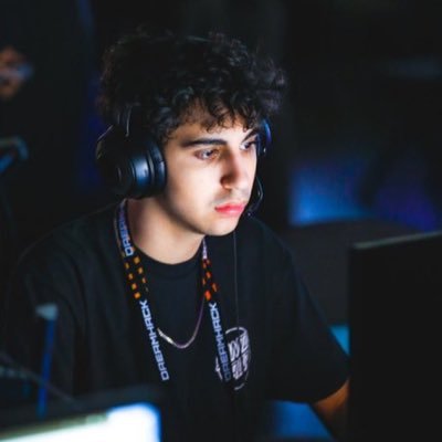HydraSZN Banned from Twitch for Offensive Remarks