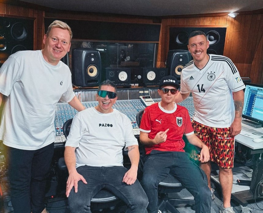 Fussballer Max Kruse geht unter die Sänger