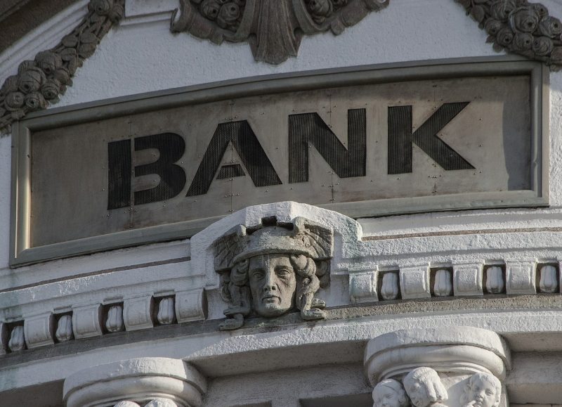 Spielverluste nicht erstattet – Frau verklagt Bank
