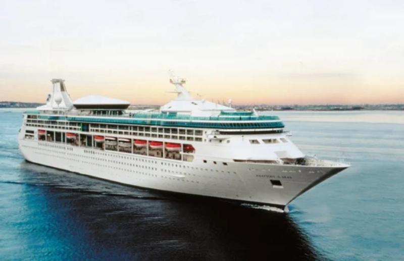 Man jumps Ship to Avoid Gambling Debts – Literally